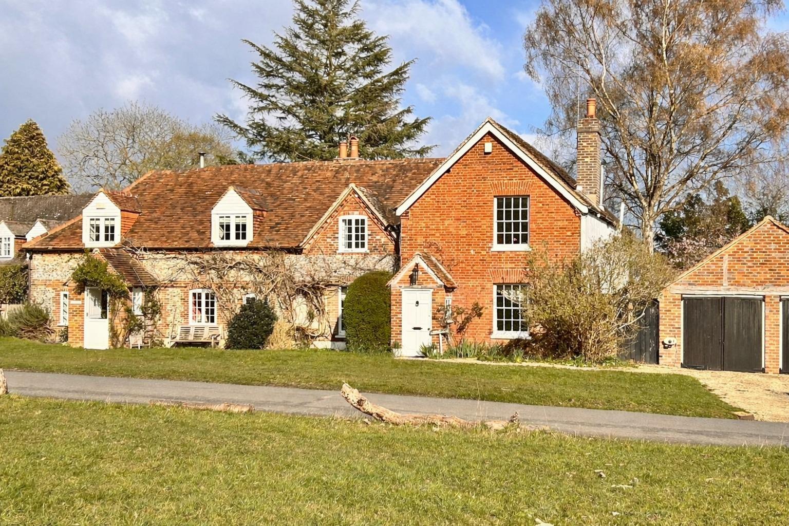 4 bed property in Northend, Henley-On-Thames